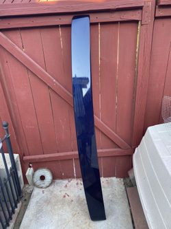 Dodge Challenger rear spoiler