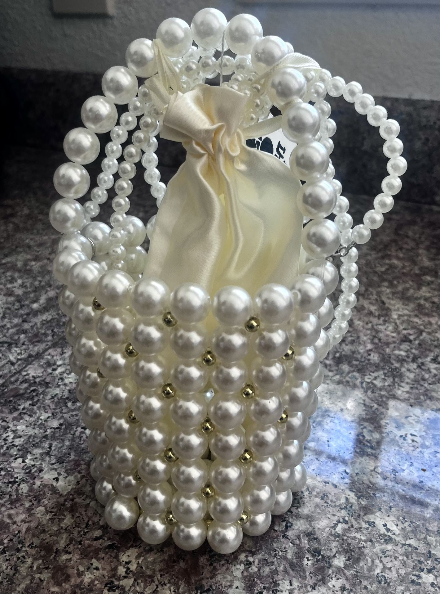 Pearls Hand Bag With Chain Inner Bag