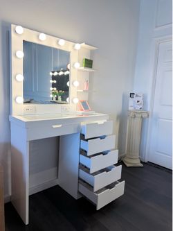 Makeup Vanity Station — Modern LED Vanity (40”/48”/60”)