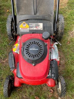Troy BILT 21 inch push mower for parts or complete Honda engine