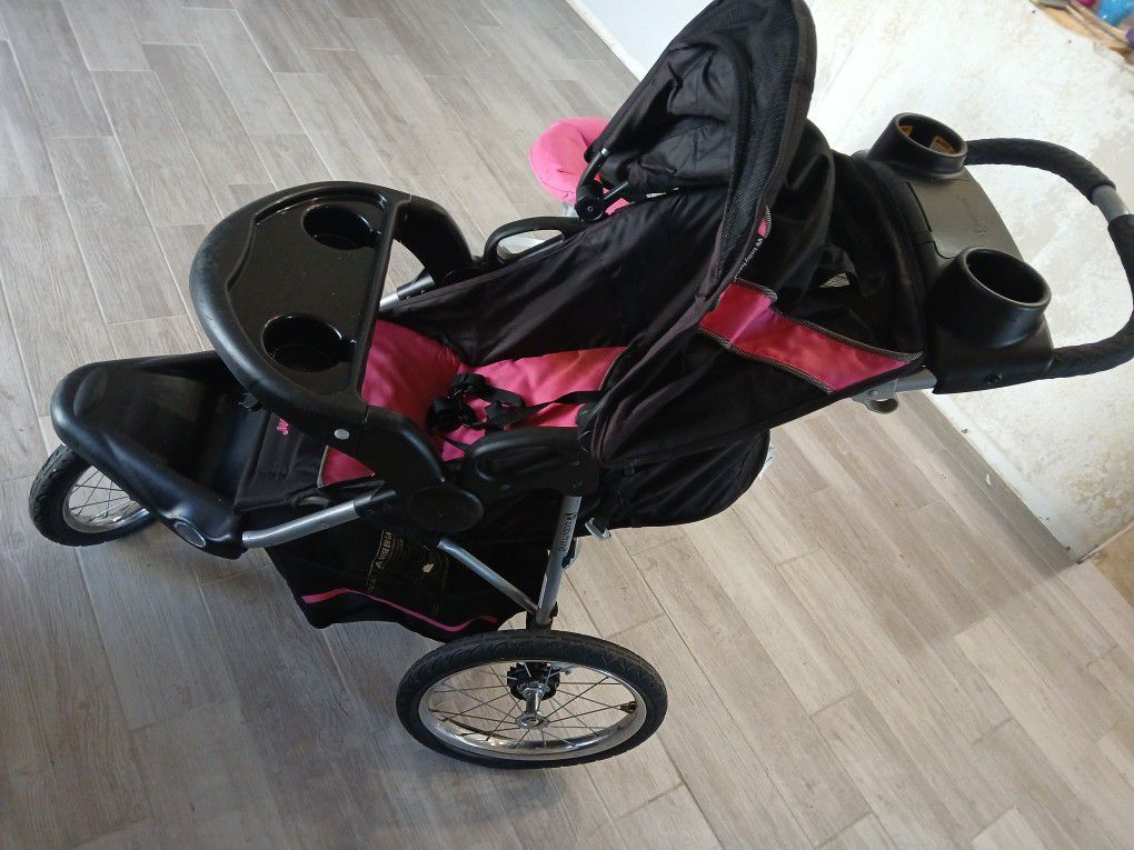 Baby trend Stroller And Car Seat 
