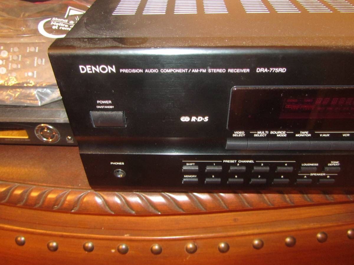 Denon AVR-982 AV Receiver Like New!