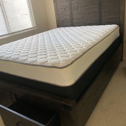 Full Size Bed + Nightstand 