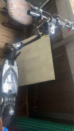 Electric scooter