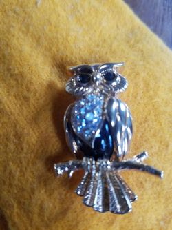 Swarovski owl pin