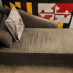 Chaise Lounge