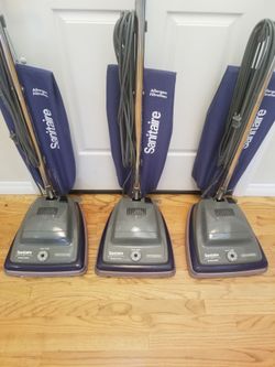 COMMERCIAL  NEW  COND  SANITAIR  VACUUM WITH AMAZING POWER SUCTION  . WORKS EXCELLENT   . In The Box