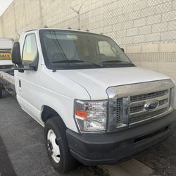 2013 Ford Econoline  E450