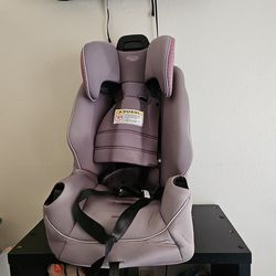 Toddler car sit