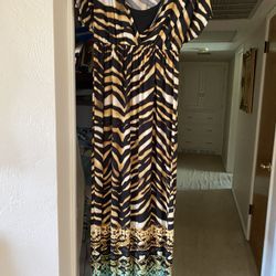 Teenager/woman’s Emma & Michelle brand animal style print dress size S-M
