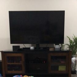 55in TV With Sound Bar And TV Stand 