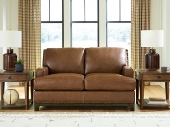 Saonara Amber Loveseat (Online Special Price)