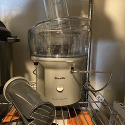 Breville Juicer (Compact Juice Fountain)