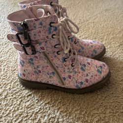 Girl’s Boots Size 3