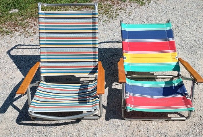 Vtg Aluminum Folding Beach Chairs