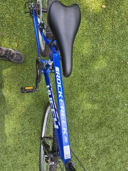 Huffy Rock Creek 26 18 speed 17" frame.