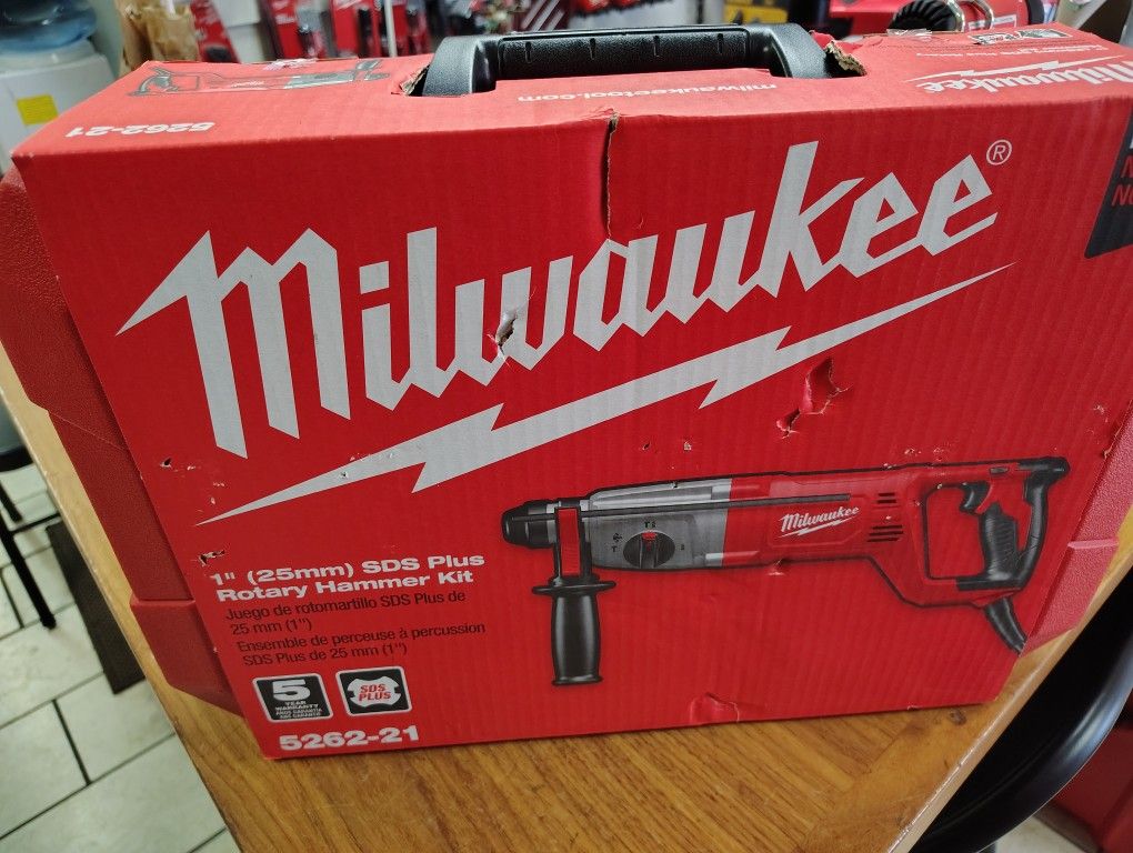 Milwaukee 1 In Rotary Hammer SDS Plus