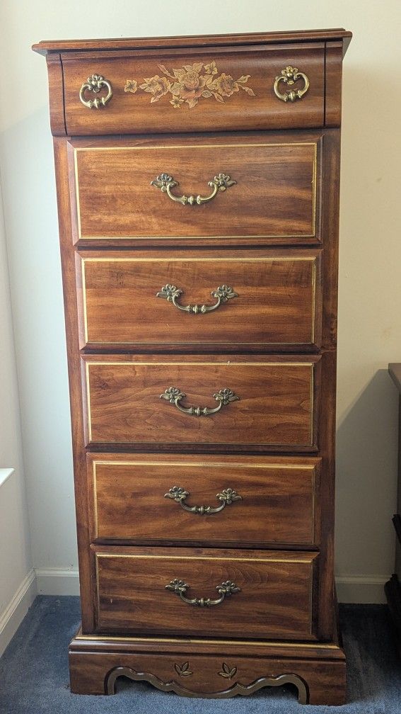 Elegant Solid Wood 6-Drawer Skinny Dresser