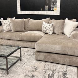 Brand New Sectional With Pillows Included 