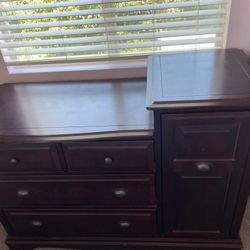 Changing Table