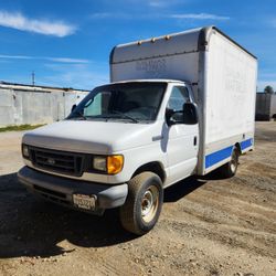 2006 Ford E-350