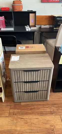 Modern dresser