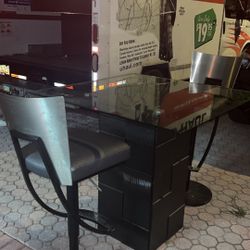 High Top Table With Chairs 