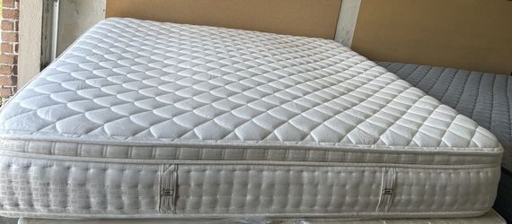 King Size Mattress (Colchon King Size)