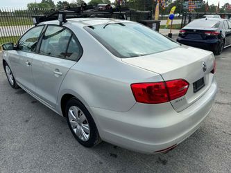 2012 Volkswagen Jetta 2.5L SE Sedan 4D
