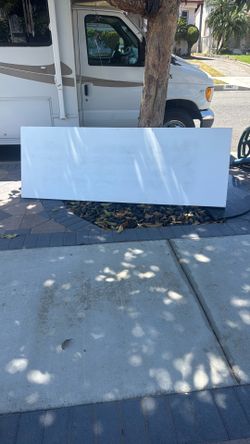 Free door