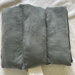 Homedics Thera-P Versatile Vibration Massage Pillow Preowned for Sale in  Buffalo Grove, IL - OfferUp