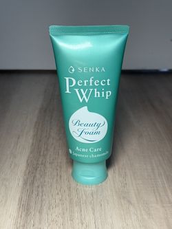 Senka Perfect Whip Cleansing Foam