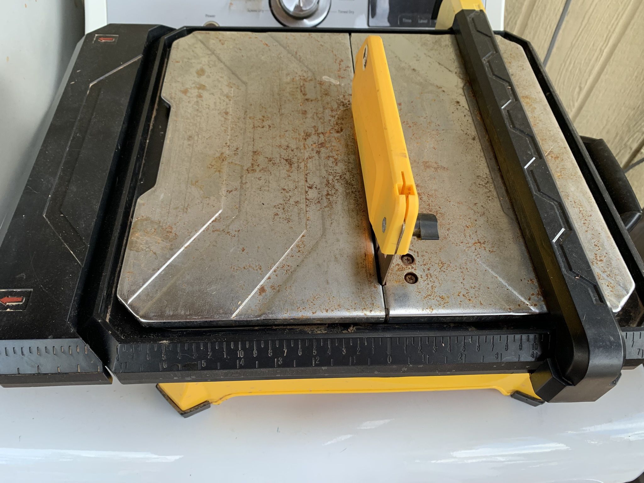 Qep Wet Tile Wet Saw 650XT 7”