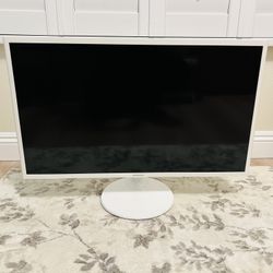 Samsung 32" Monitor