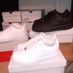 Brand New! Nike Air Force 1 Size 5.5, 7, 8, 8.5, 10, 11, 12