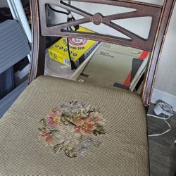 Embroidered Seat/chair