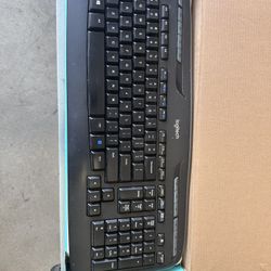 MK 335 Logitech keyboard