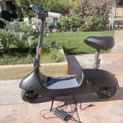 Okai Ceetle Pro EA10C e-scooter