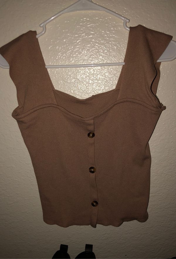 Brown top for Sale in Henderson, NV - OfferUp