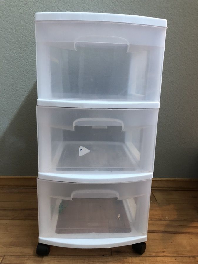 3 drawer plastic storage cabinet on rollers