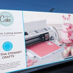 Cricut Cake Electronic Cutting System 