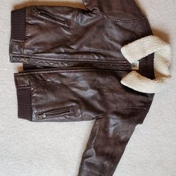 Boys Leather Jacket In Excellent Condition 