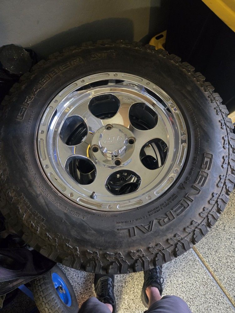Yamaha rhino rims and tires
