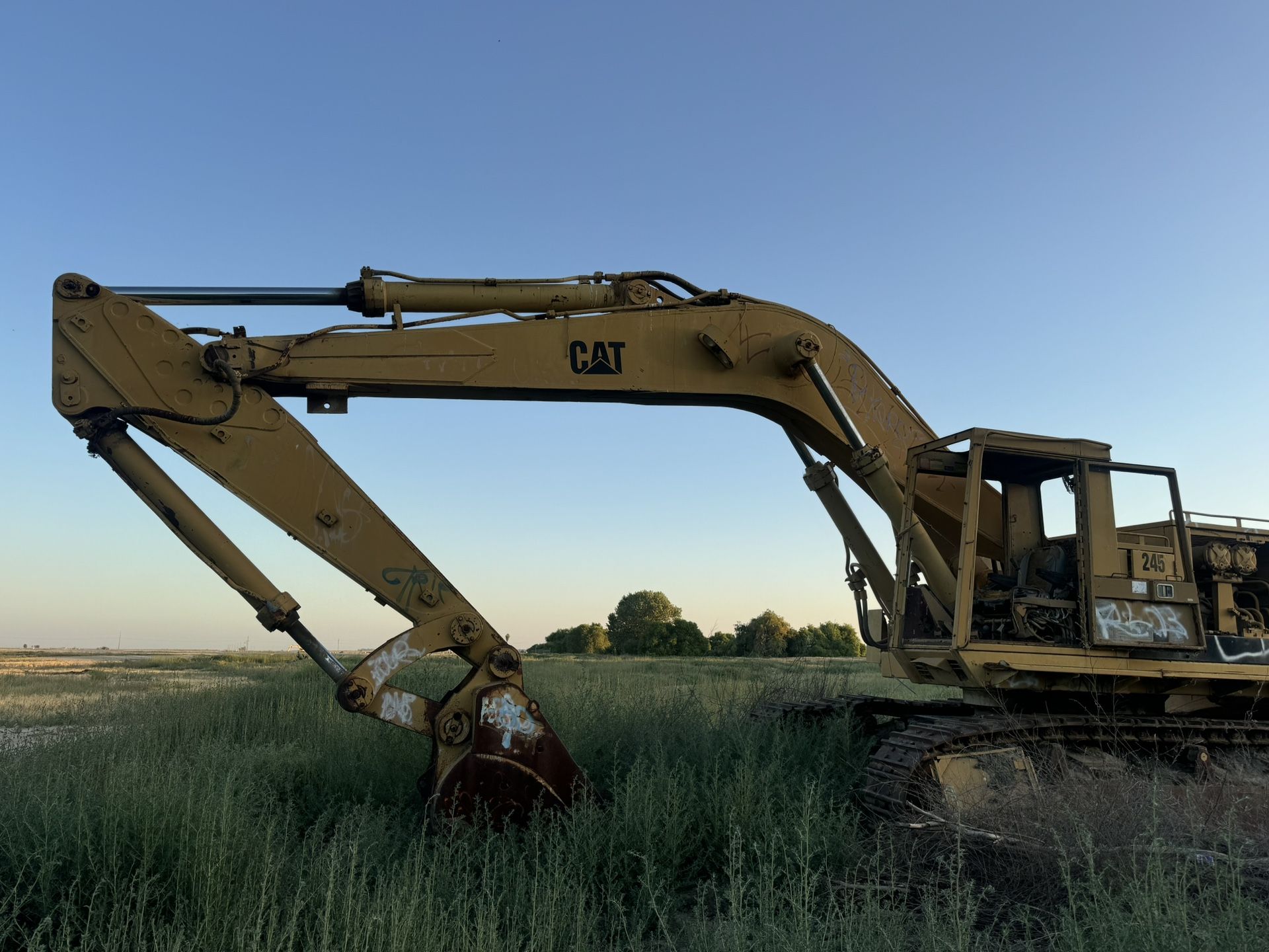 Tractor Excavator 1991