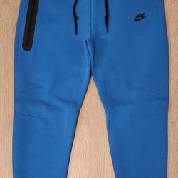 Nike Sportswear Tech Fleece Joggers Photo Blue FB8002-435 Mens Size Medium NWT MSRP $125