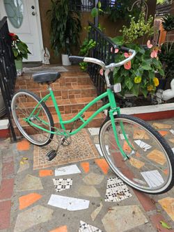 Huffy Woman's Road Bike