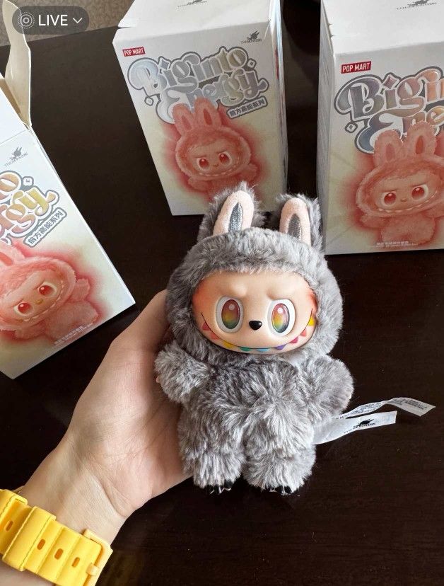 LABUBU The Monsters V3 Big Into Energy ID Secret Confirmed In Hand
