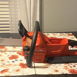 Milwaukee M18 FUEL 18 V Lithium Ion 16" Brushless Battery Chainsaw TOOLONLY