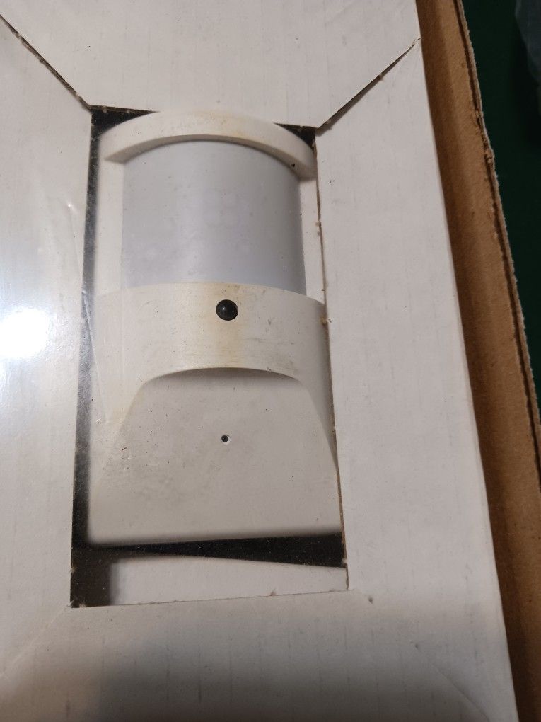 Inferred Detector With HIDDEN Camera!