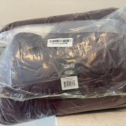 NEW – The Comfy Original BURGUNDY – No Box – $25